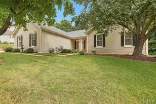 1154 S Charlemagne Dr, Lake Saint Louis, MO 63367 - Photo 3