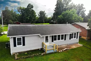 601 Cooper Ave, Paris, MO 65275 - Photo 3