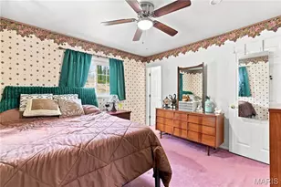 6714 Cherryvale Dr, Hazelwood, MO 63042 - Photo 9