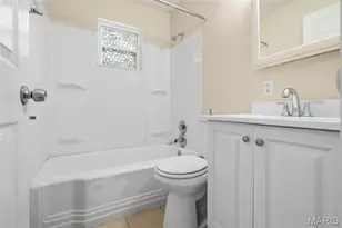 10154 Coburg Lands Dr, Saint Louis, MO 63137 - Photo 13