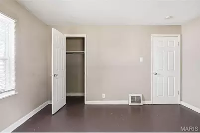 10154 Coburg Lands Drive, Saint Louis, MO 63137 - Photo 11