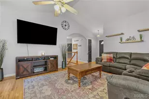 809 N Orchard Dr, Hillsboro, MO 63050 - Photo 11