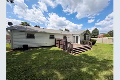 871 Wycliffe Court, Saint Louis, MO 63125 - Photo 5