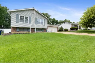 2843 Park Valley Drive, Saint Peters, MO 63376 - Photo 3