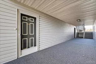 667 S Kirkwood Rd, Kirkwood, MO 63122 - Photo 13