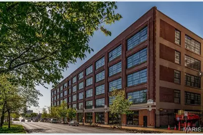 4100 Forest Park Avenue #305, Saint Louis, MO 63108 - Photo 1