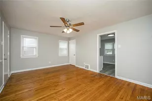 423 Warford Ave, Saint Louis, MO 63135 - Photo 3