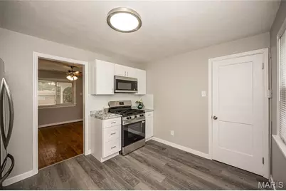 423 Warford Avenue, Saint Louis, MO 63135 - Photo 7