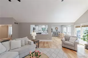 3008 Oakvilla Manor Ct, Oakville, MO 63129 - Photo 13