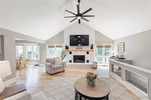 3008 Oakvilla Manor Ct, Oakville, MO 63129 - Photo 11