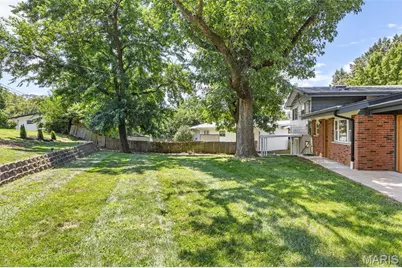 1112 Trieste Drive, Saint Louis, MO 63146 - Photo 33
