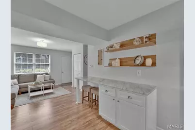 9049 W Swan Circle, Saint Louis, MO 63144 - Photo 7