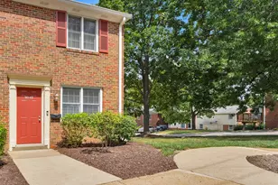 9049 W Swan Cir, Saint Louis, MO 63144 - Photo 23