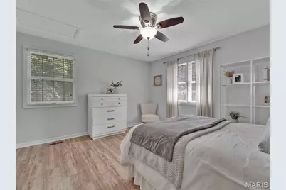 9049 W Swan Circle, Saint Louis, MO 63144 - Photo 13