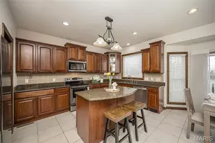 909 Oxford Trail Dr, Saint Peters, MO 63376 - Photo 17