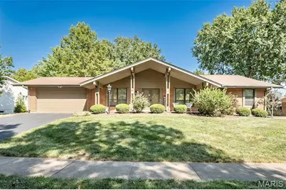 1538 Woodroyal West Drive, Chesterfield, MO 63017 - Photo 1