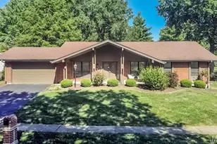 1538 Woodroyal W Dr, Chesterfield, MO 63017 - Photo 65
