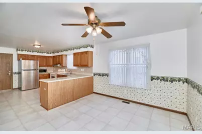 207 Sassafras Parc Drive, O'Fallon, MO 63368 - Photo 33
