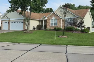 207 Sassafras Parc Dr, O'Fallon, MO 63368 - Photo 5