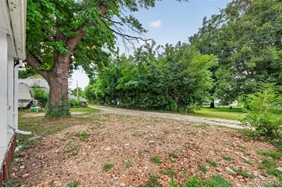 806 S 4th Street, Ellisville, MO 63336 - Photo 47