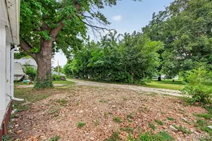 806 S 4th St, Ellisville, MO 63336 - Photo 47