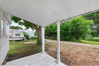 806 S 4th Street, Ellisville, MO 63336 - Photo 45