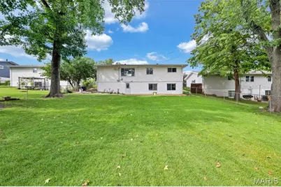218 Martigney Drive, Saint Louis, MO 63129 - Photo 43