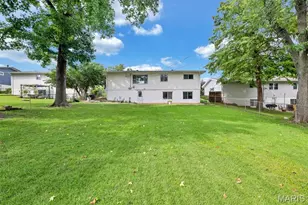 218 Martigney Dr, Saint Louis, MO 63129 - Photo 43