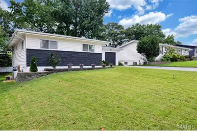 218 Martigney Drive, Saint Louis, MO 63129 - Photo 3