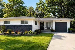 218 Martigney Dr, Saint Louis, MO 63129 - Photo 1
