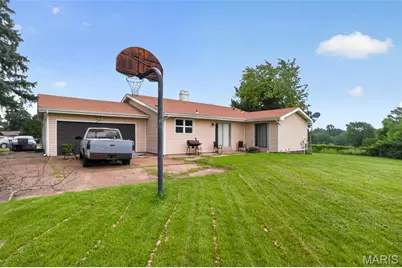 5998 Sir Edward Court, Florissant, MO 63033 - Photo 31