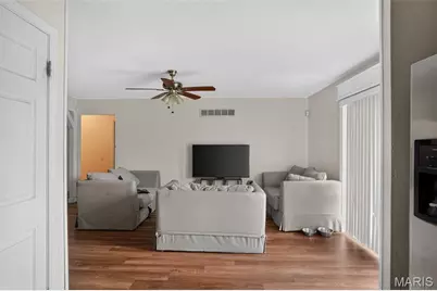 5998 Sir Edward Court, Florissant, MO 63033 - Photo 7