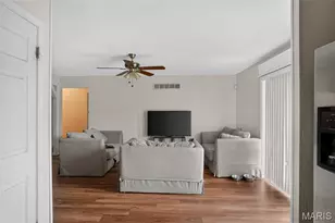 5998 Sir Edward Ct, Florissant, MO 63033 - Photo 7