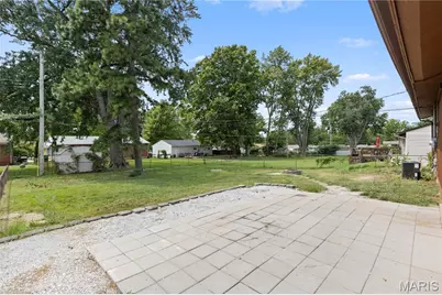 3239 Greenwich Lane, Saint Charles, MO 63301 - Photo 15