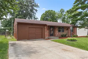 3239 Greenwich Ln, Saint Charles, MO 63301 - Photo 17