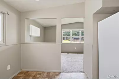 9117 Macon Avenue, Saint Louis, MO 63134 - Photo 11