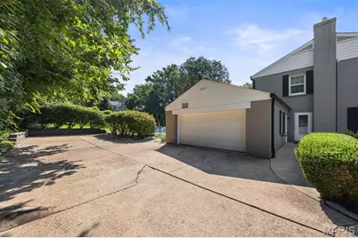 25 Berkshire Drive, Richmond Heights, MO 63117 - Photo 17