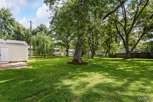11482 Essex Ave, Maryland Heights, MO 63043 - Photo 41