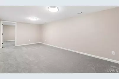 11482 Essex Avenue, Maryland Heights, MO 63043 - Photo 31