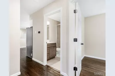 11482 Essex Avenue, Maryland Heights, MO 63043 - Photo 23