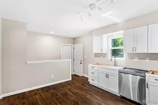 11482 Essex Ave, Maryland Heights, MO 63043 - Photo 13