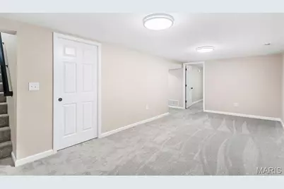 11482 Essex Avenue, Maryland Heights, MO 63043 - Photo 29