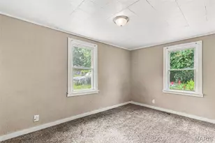154 Becker Dr, Saint Louis, MO 63135 - Photo 11