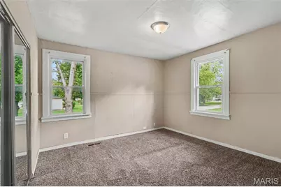 154 Becker Drive, Saint Louis, MO 63135 - Photo 7