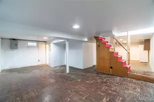 6936 Greenholly Dr, Saint Louis, MO 63123 - Photo 17