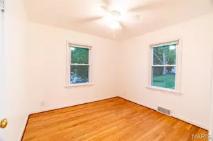6936 Greenholly Dr, Saint Louis, MO 63123 - Photo 11