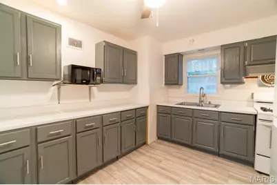 6936 Greenholly Drive, Saint Louis, MO 63123 - Photo 7