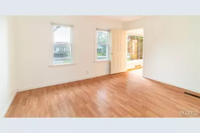 6936 Greenholly Drive, Saint Louis, MO 63123 - Photo 5