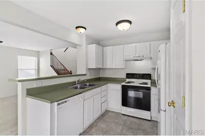 15 W Homefield Point Court, O'Fallon, MO 63366 - Photo 3