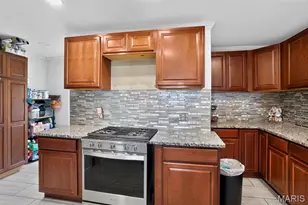 3110 St Myron Ln, Saint Ann, MO 63074 - Photo 7